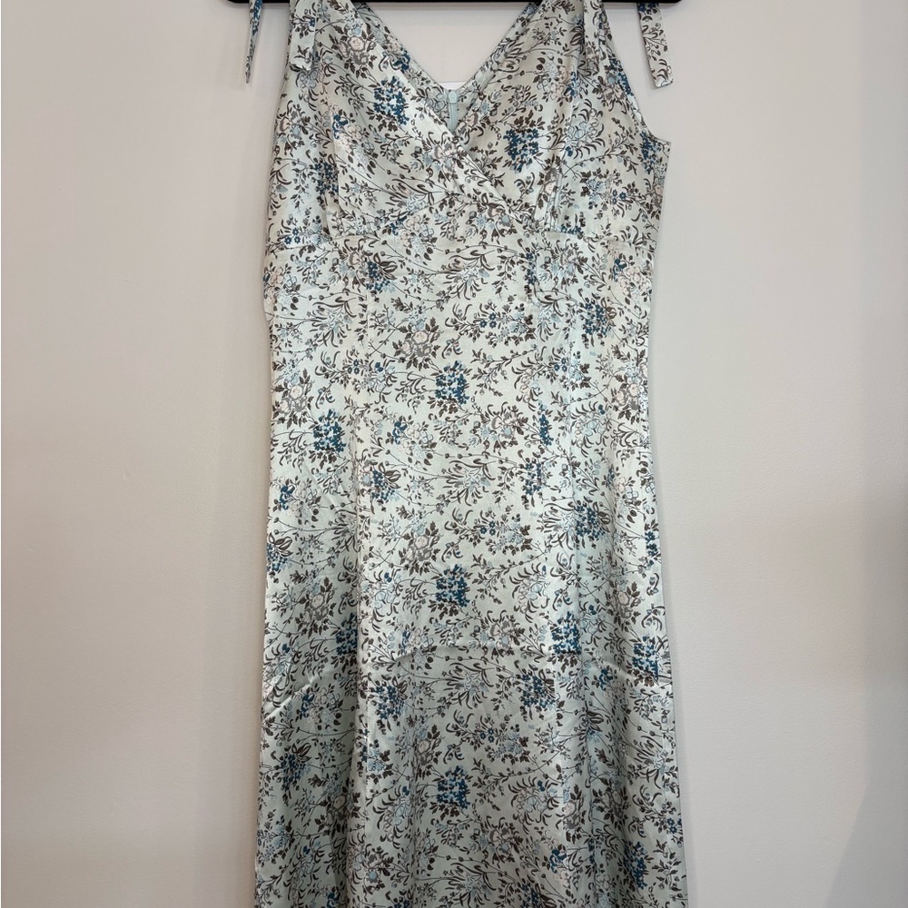 Kensie Blue and White silk Floral Midi Dress